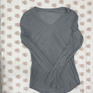 No Boundaries Charcoal Long Sleeve V-Neck Top